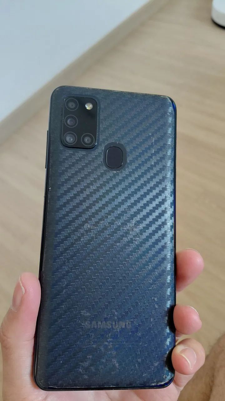 Vendo celular  velho - mas funcionando 