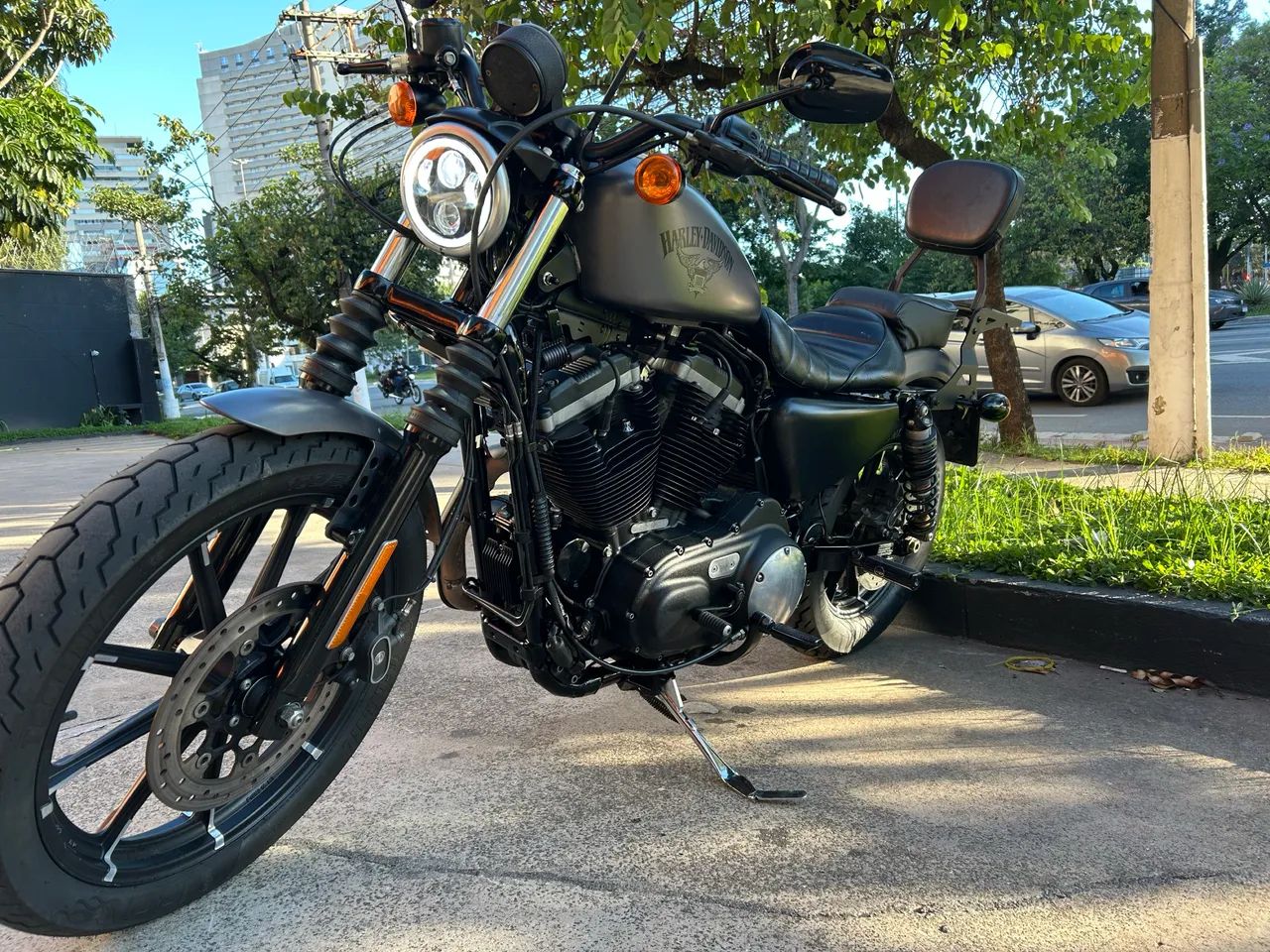 883 Harley em ótimo estado 