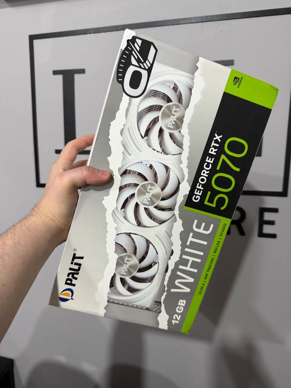 RTX 5070 12GB PALIT TRIPLE FAN WHITE (nova) - Foto 2