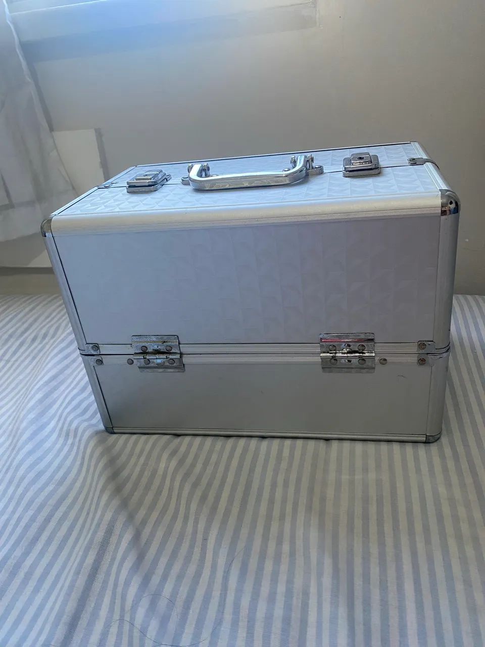 MALETA DE MAQUIAGEM PROFISSIONAL DE QUALIDADE  - Foto 3