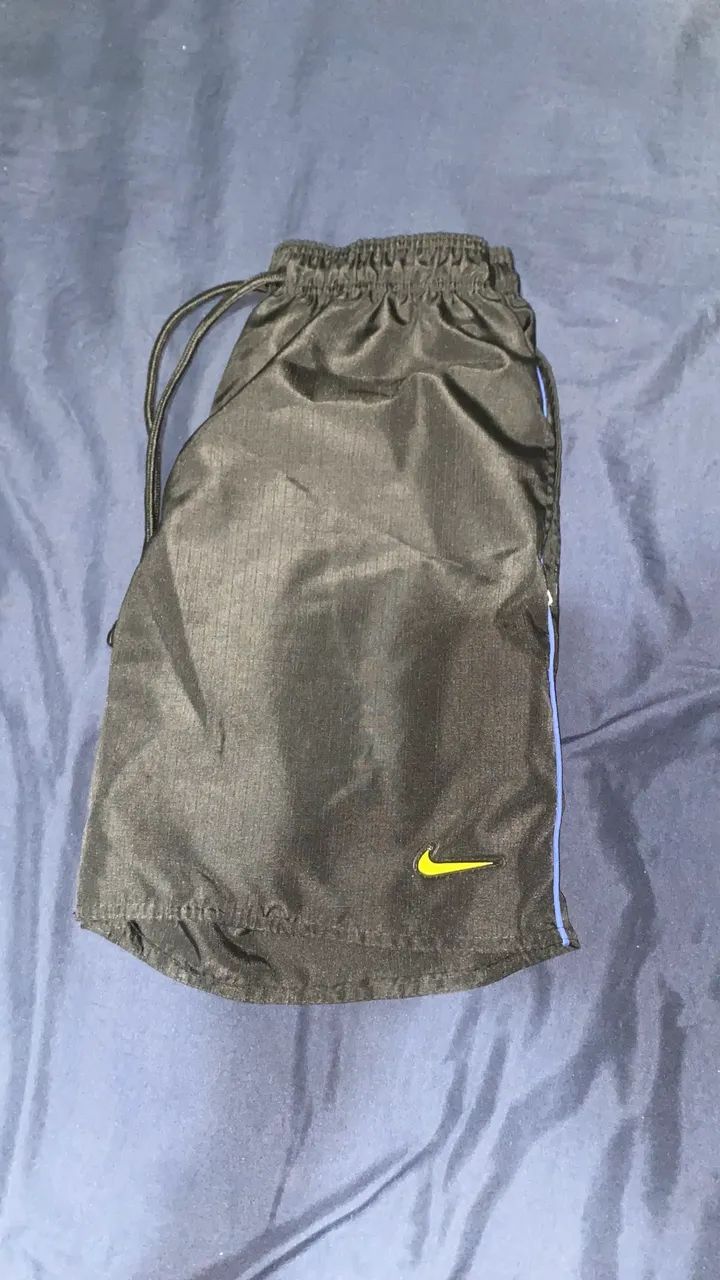 Short Nike tamanho M - Foto 2