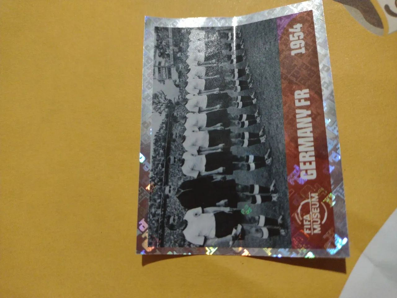 Figurinha da copa  - Foto 2
