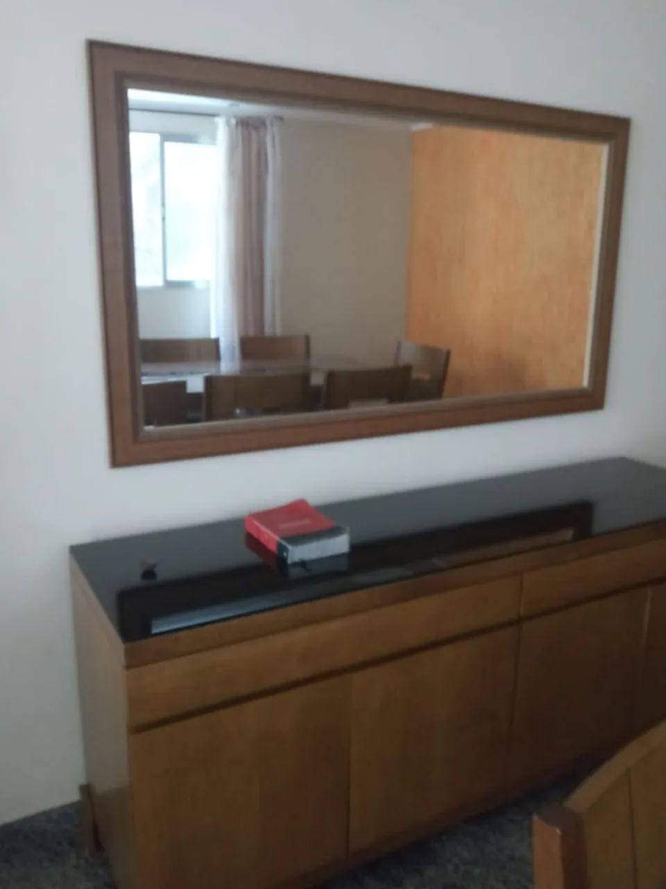 Mesa de Jantar 8 lugares + Aparador Buffet + Espelho - Foto 4