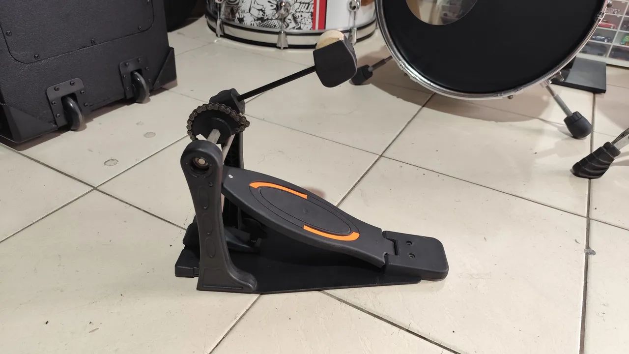 Pedal de bumbo RMV