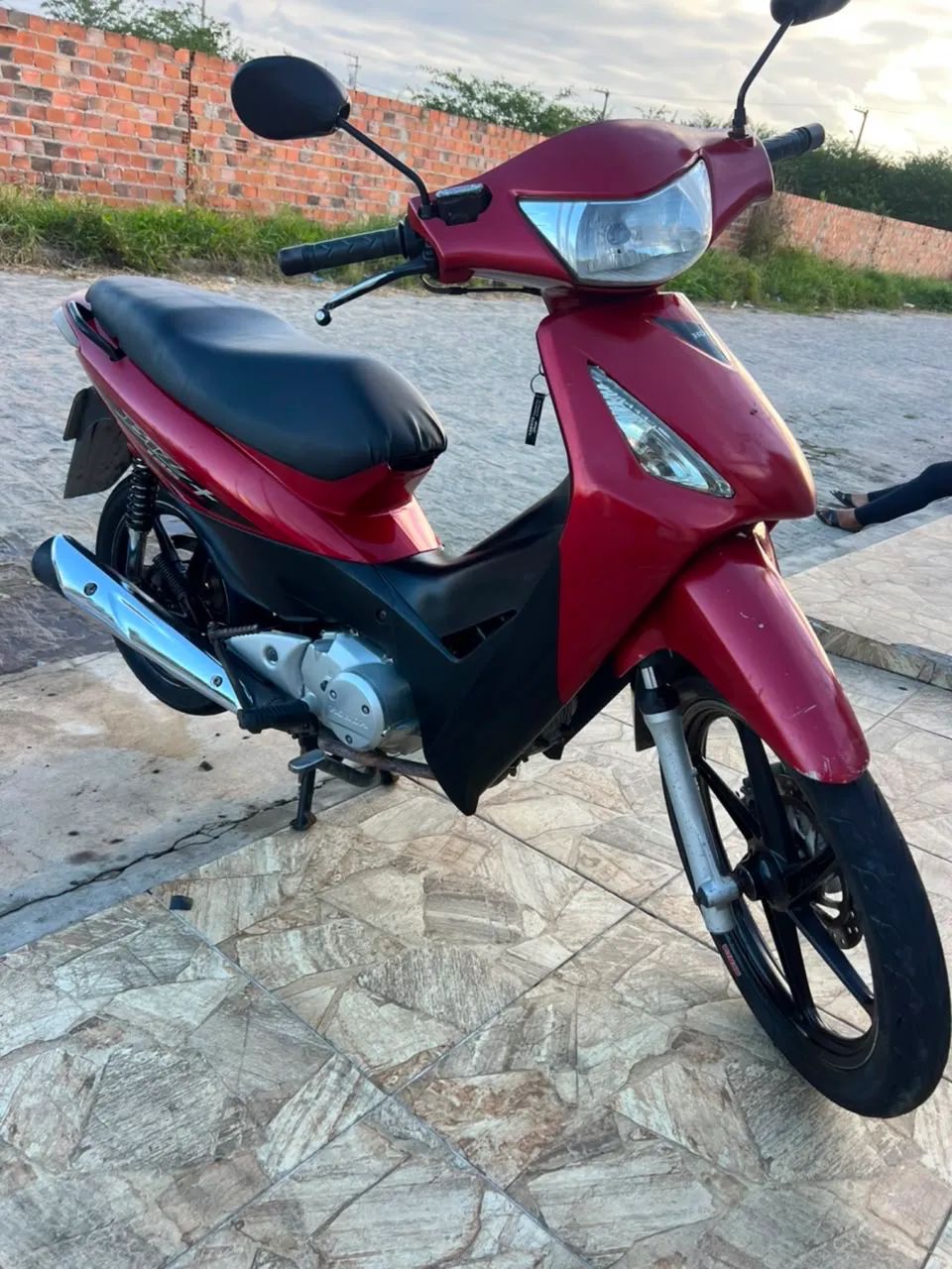 Biz 125 + - Foto 5