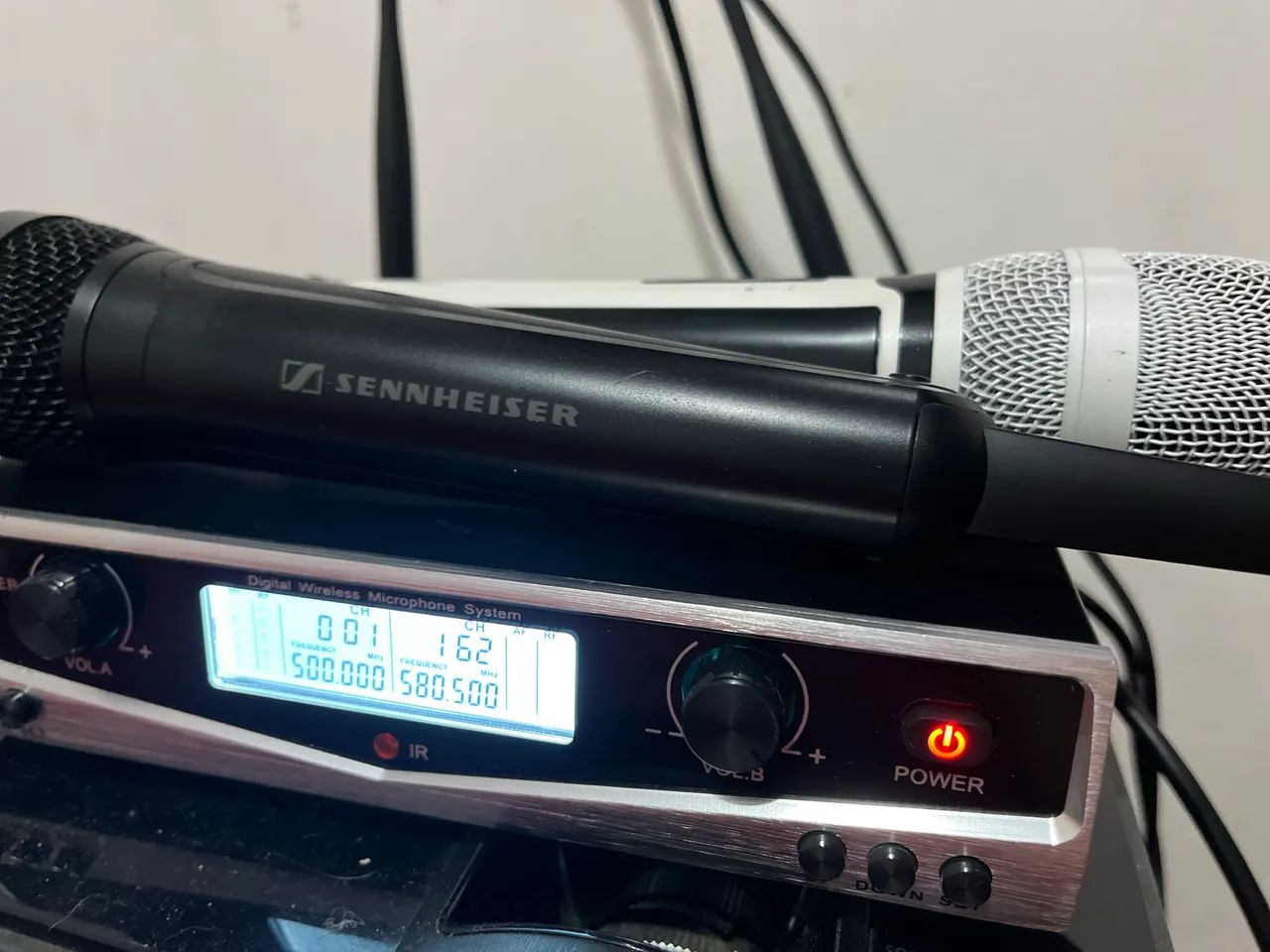 Microfone ? SENNHEISER EW135 duplo - Foto 2