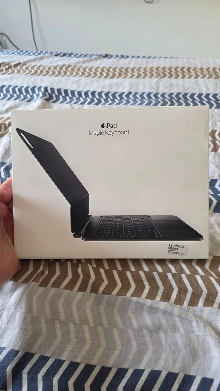 Capa teclado original Apple iPad M4/M5 11"