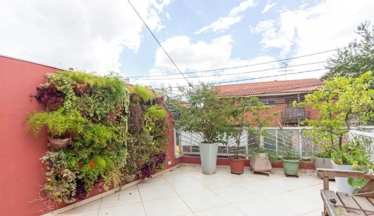 Casa no Jd das Vertentes com 4 quartos - FL56 - Foto 2