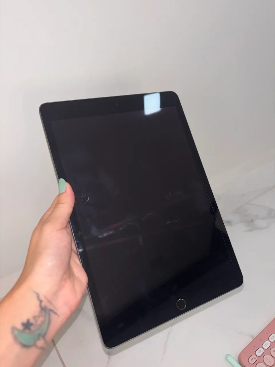 IPad 09 geração com Caneta e Teclado! - Foto 4