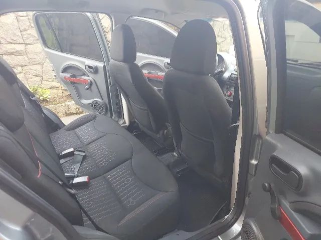 Fiat Uno Sporting 1.4 EVO Fire Flex 8V 4P 2012 - Foto 5