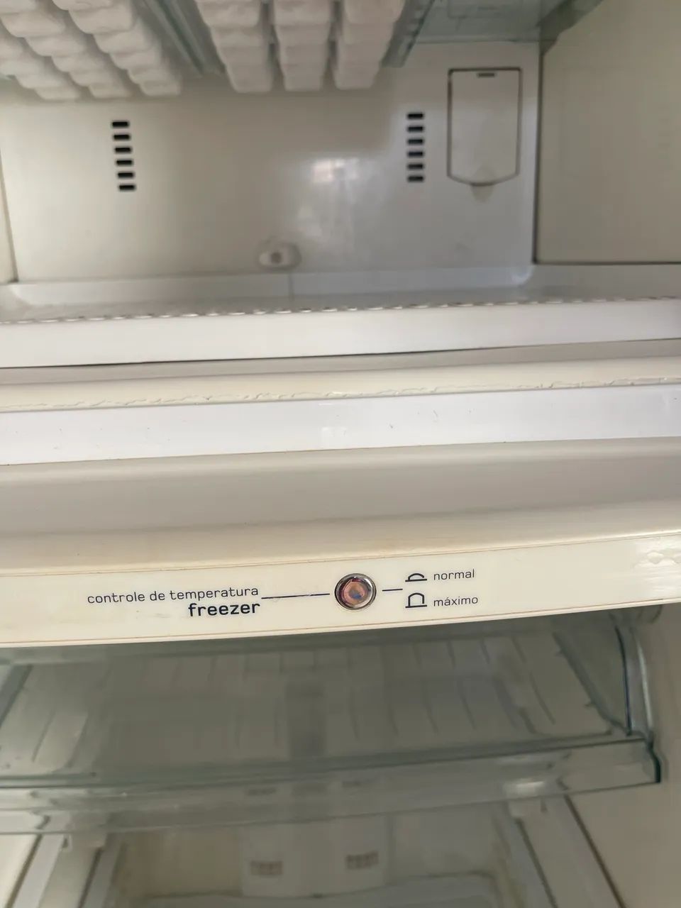 Geladeira Brastemp Frost Free 324 litros - Foto 2