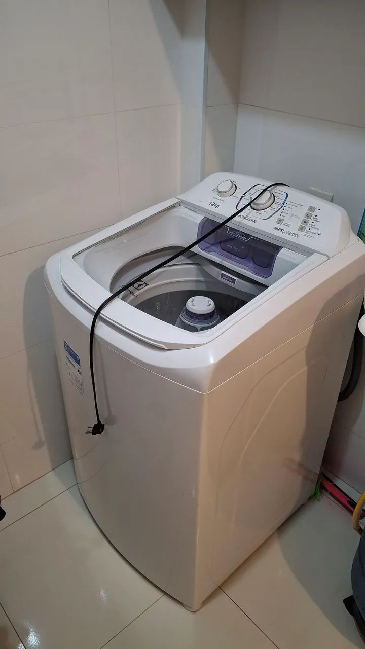 Máquina de lavar de 12kg Electrolux  - Foto 2