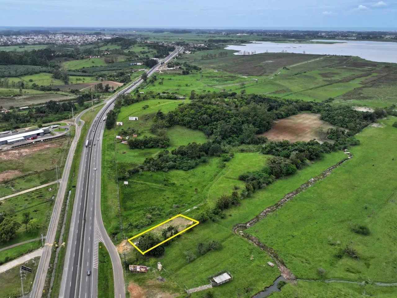 Terreno as Margens da BR 101 Pronto para Construir - Foto 3