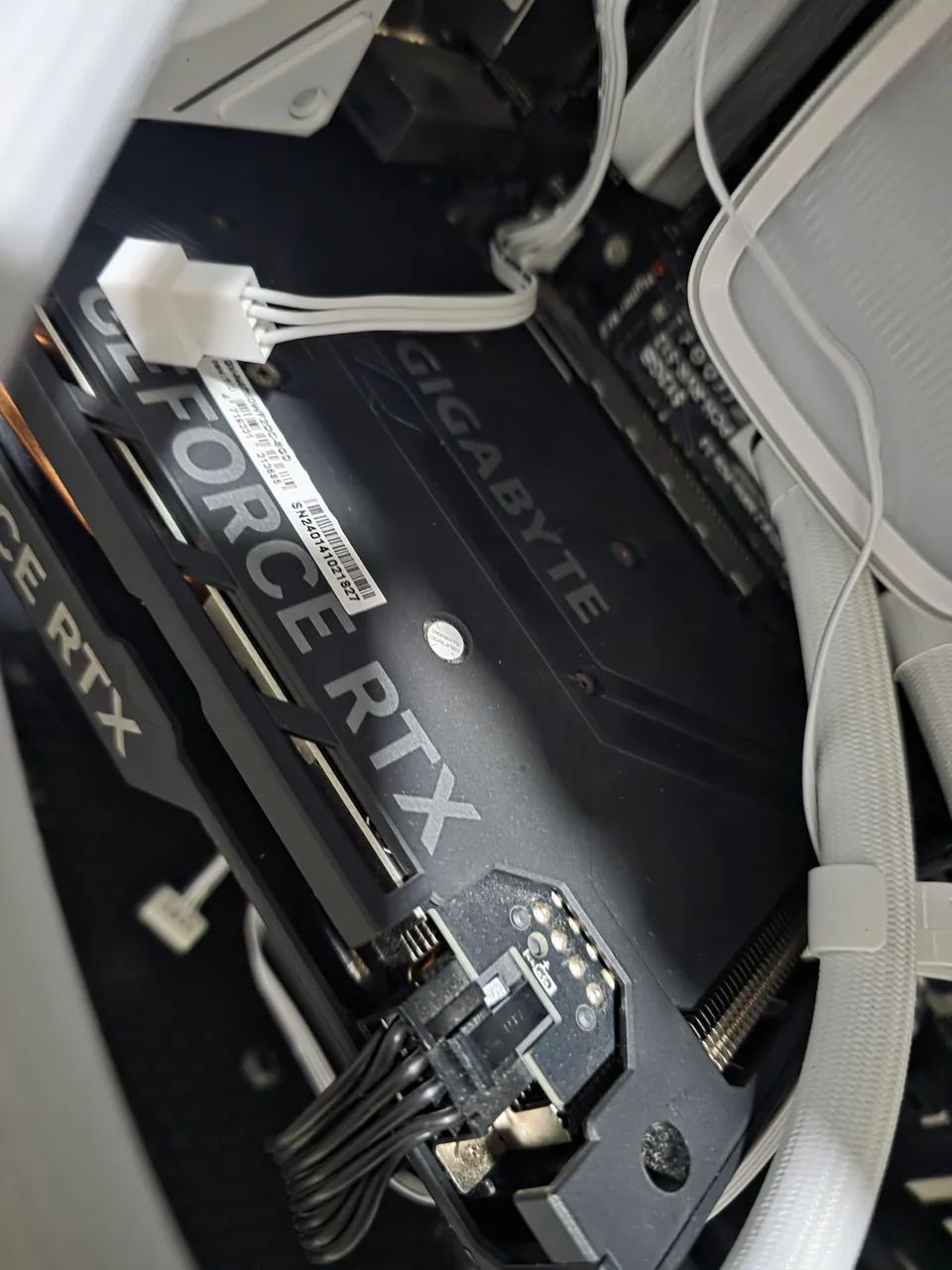Placa de Vídeo GeForce RTX 4060 8GB Gigabyte  - Foto 3