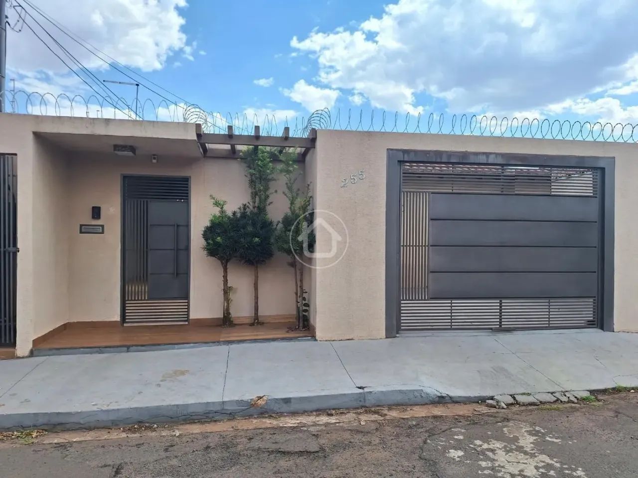 LINDA CASA NO CONJUNTO UNIÃO