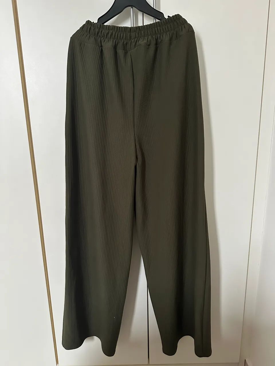 Calça verde M - Foto 2