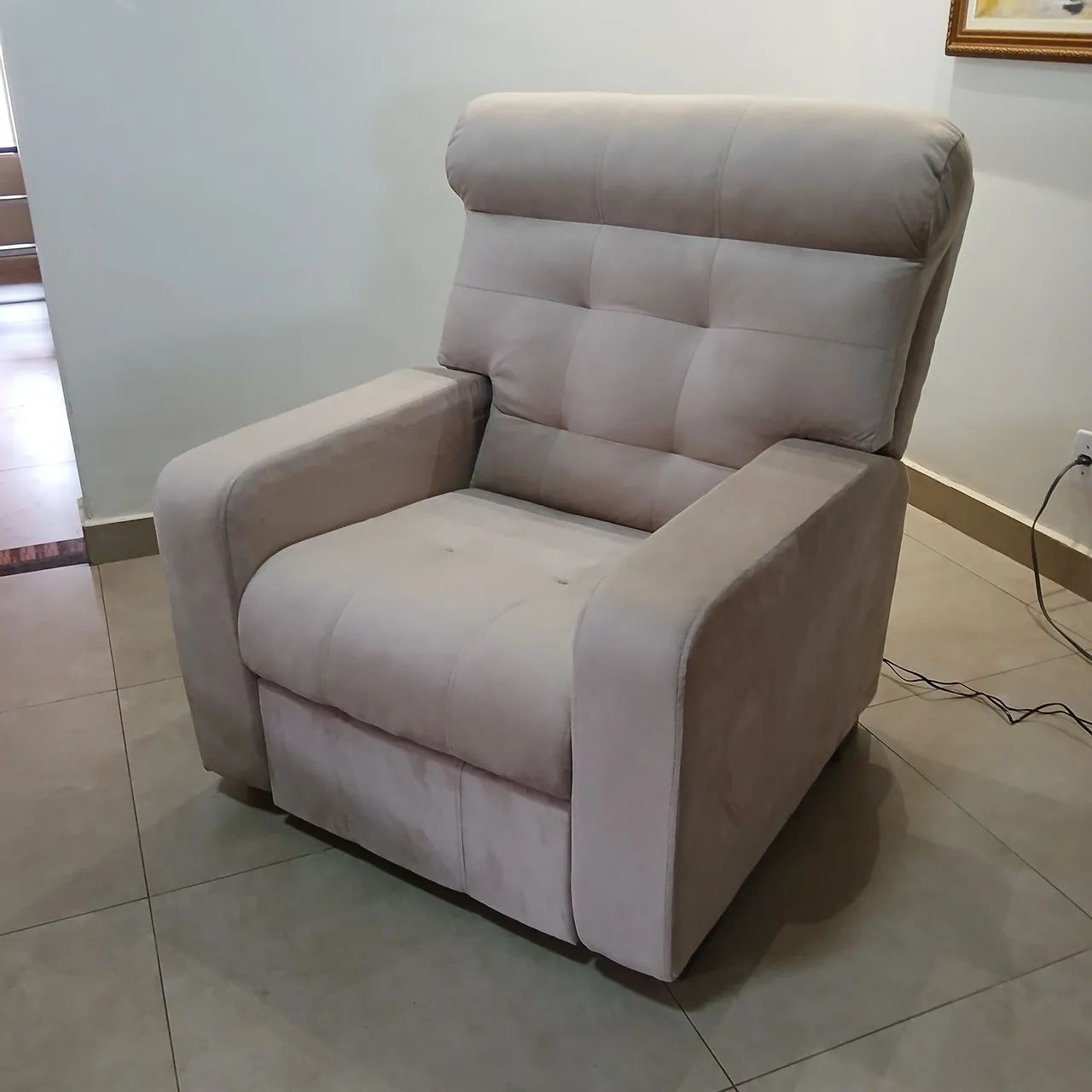 Poltrona Reclinável Massageadora e motorizada - Foto 4