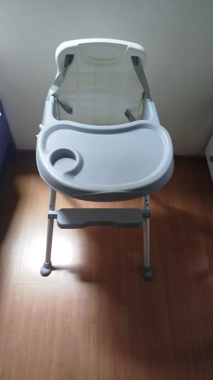 Vendo cadeira alimentação  - Foto 2