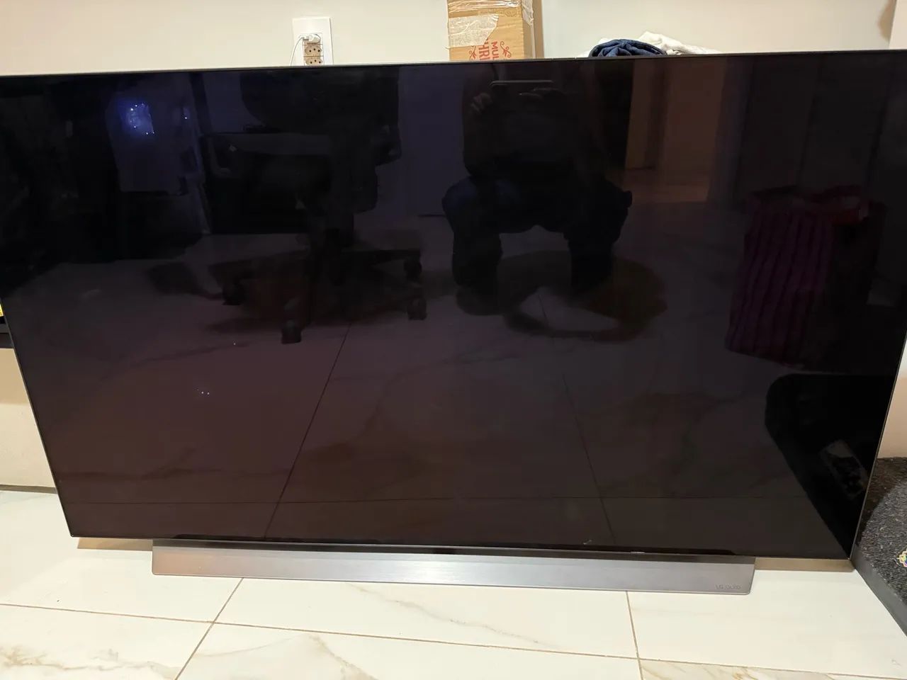 Televisão OLED LG - com defeito 