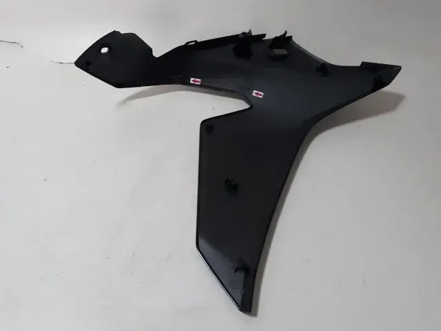 Carenagem Aba Tanque Honda Xre 300 23/23 L/e Detalhes 60644 Preto - Foto 8