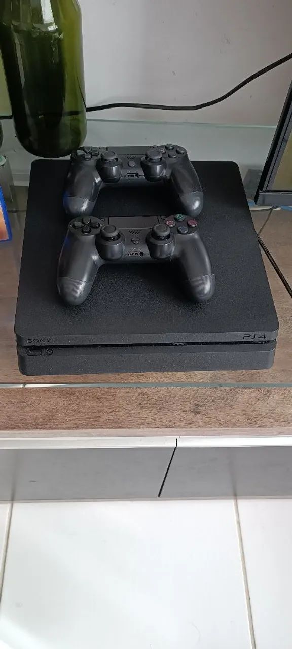 Ps4 slim 1 tera 2 controles  - Foto 2