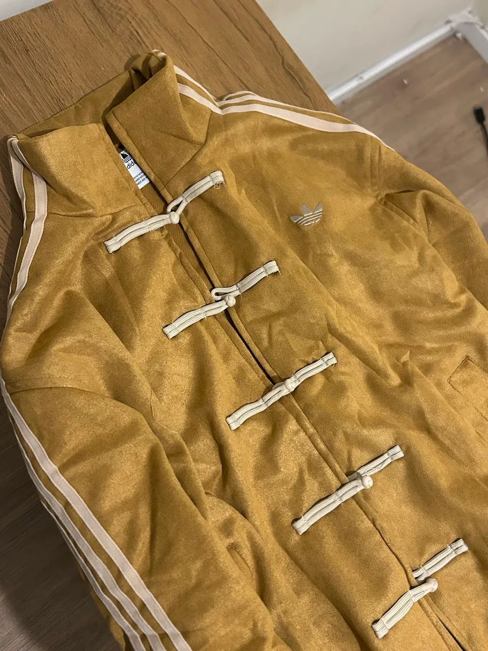 Jaqueta adidas suede