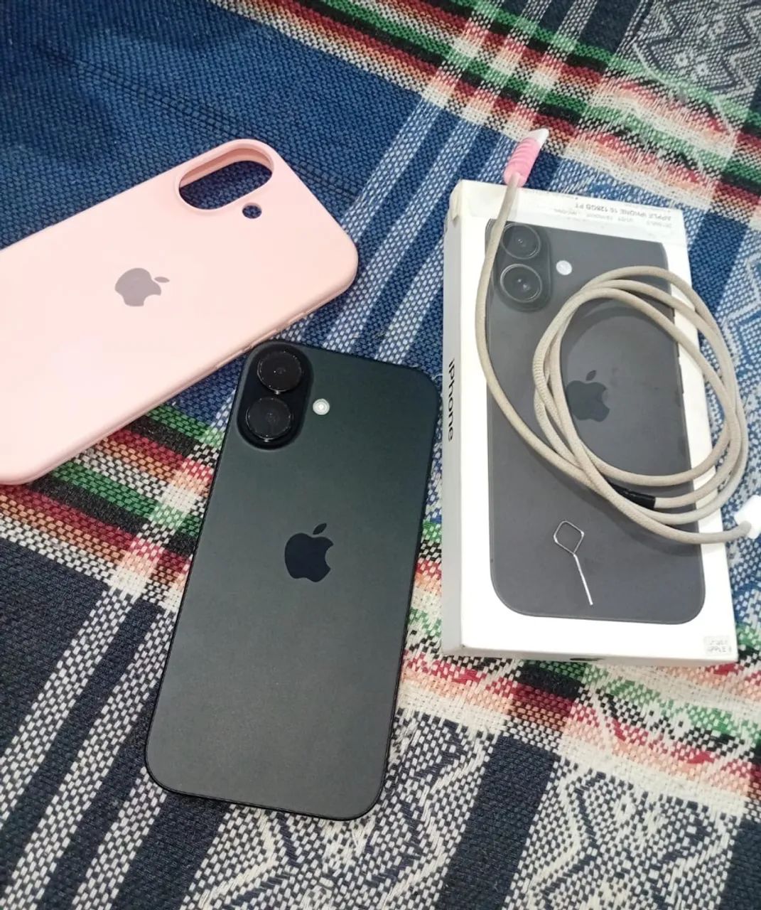 iPhone 16 com caixa e nota fiscal 