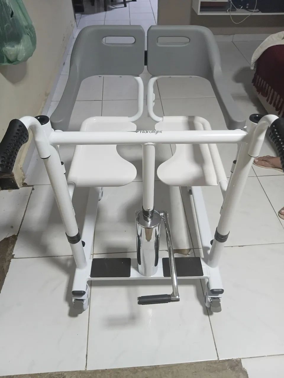 Cadeira transferidor higiênica - Foto 3
