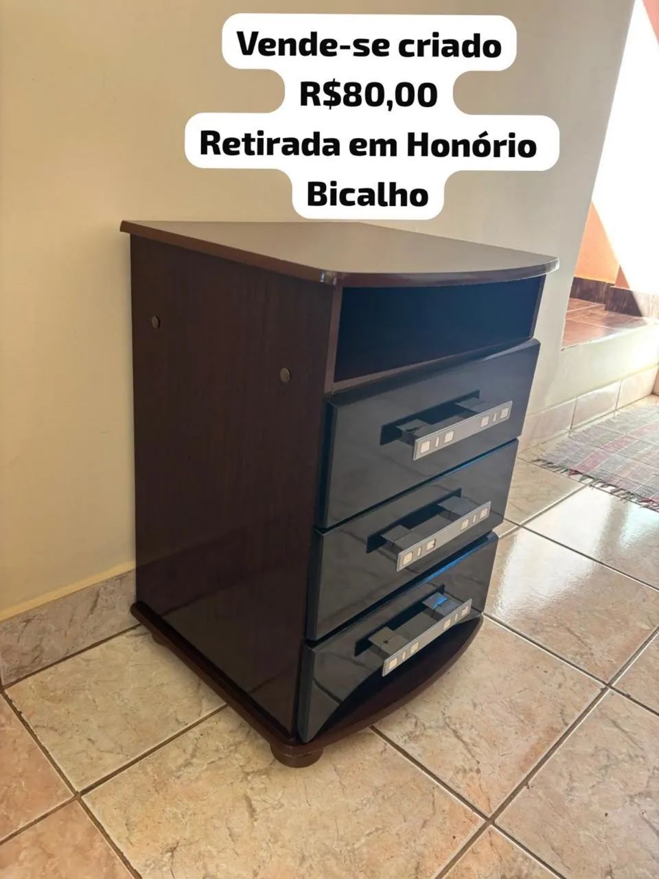 Criado - Mesa de cabeceira Seminova  - Foto 2