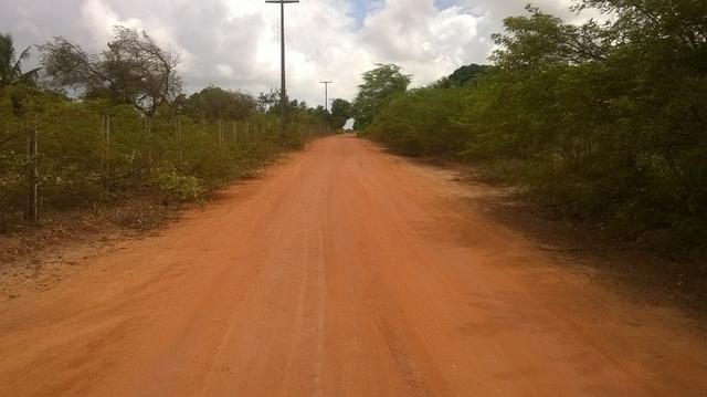 Vendo excelente terreno de 2.000m2 à 300m da Estrada de PIUM - Foto 2