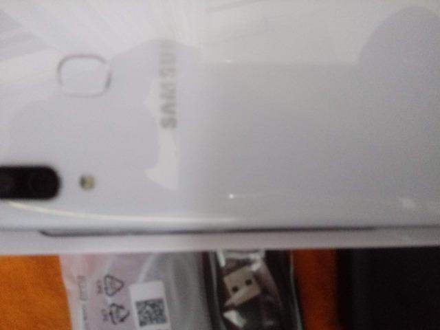 Samsung A30 64 Gb - Foto 2