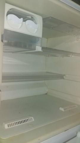 Vendo geladeira continental frost free - Foto 3