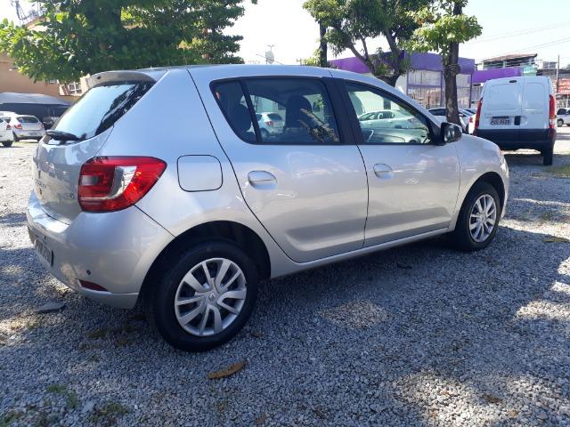 Renault Sandero - Foto 4