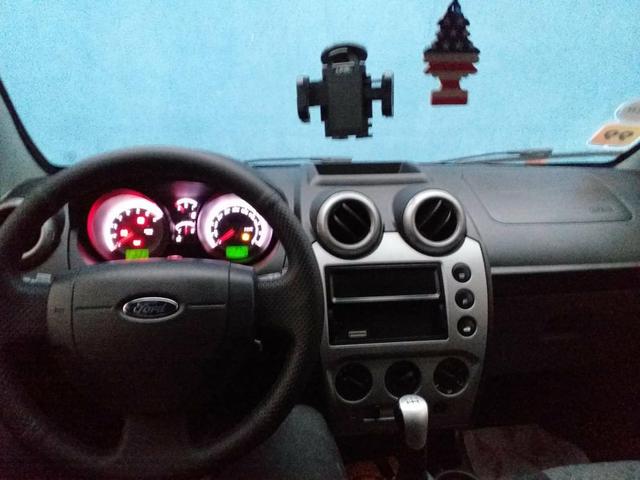 Fiesta Zetec Rocam 1.6 SE 2014/2014 - Foto 6