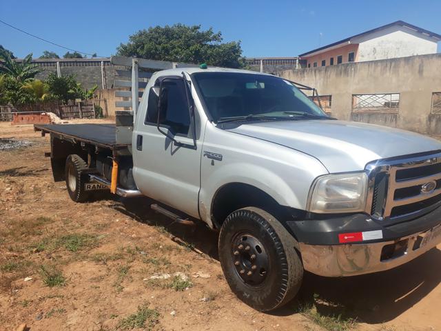 Vendo F4000 2006 imperdivel