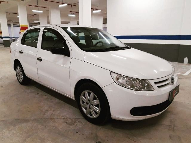 A - Volkswagen Voyage 1.6 - Flex - 2012 - Foto 2