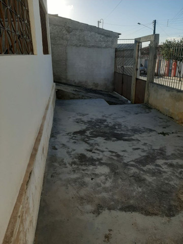 Vendo casa em Jupi, com terreno na parte de atrás. - Foto 2