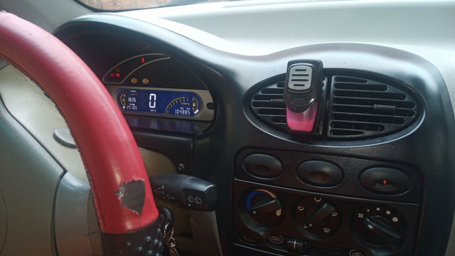 Vendo ou troco carro Chery completo - Foto 2