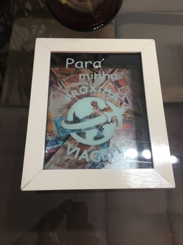 Quadro Cofre Porta Dinheiro Rústico Nossa Próxima Viagem - Foto 4
