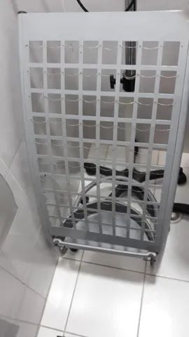 Expositor de esmaltes 