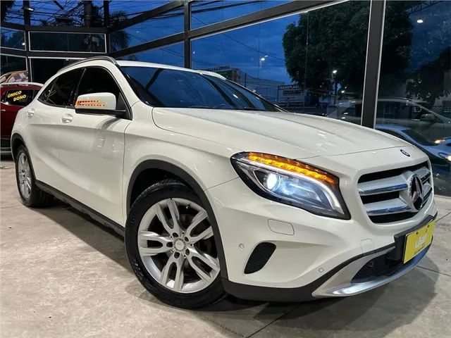 Mercedes GLA200 - Único Dono - Todas Revisôes na Mercedes - Farol Bi-Xenon