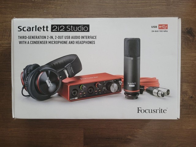Interface de Aúdio  Kit Scarlett 2i2 Studio - 3a Geração - Focusrite - Aceito Cartão