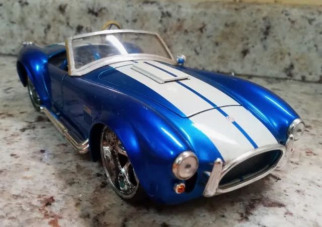 Miniatura Carro Colecionável Ford Shelby Cobra 427 1965 Azul