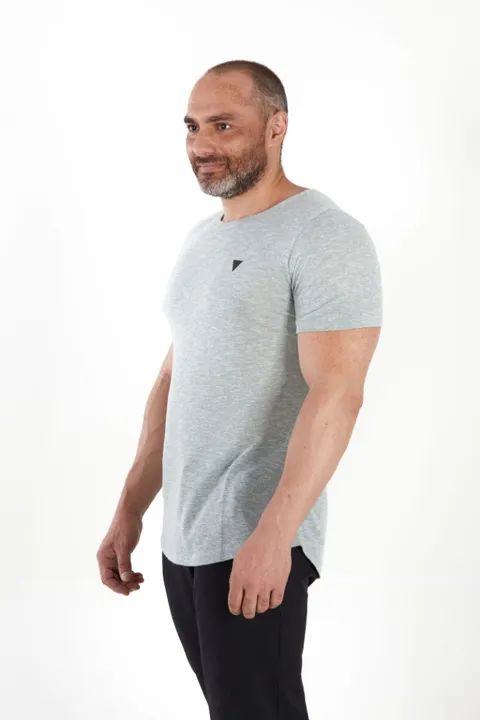 Camiseta Básica Unisex Rebell Verde - Foto 3