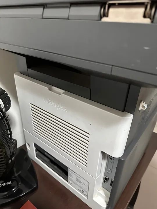 Impressora Multifuncional Preto e Branco Tonner Lexmark MX711de - Foto 4