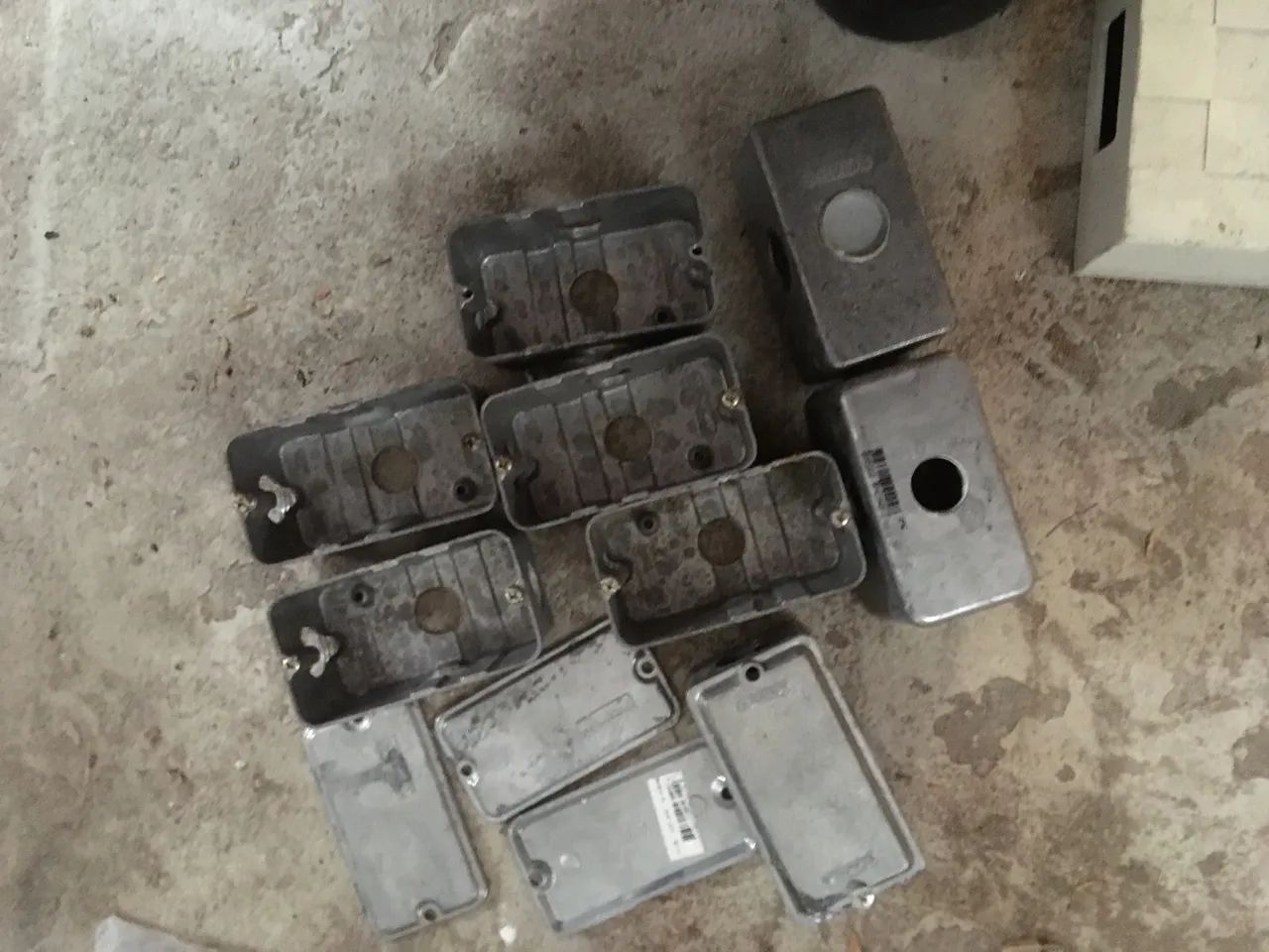 Caixa de Luz de ferro 3/4 e 1/2