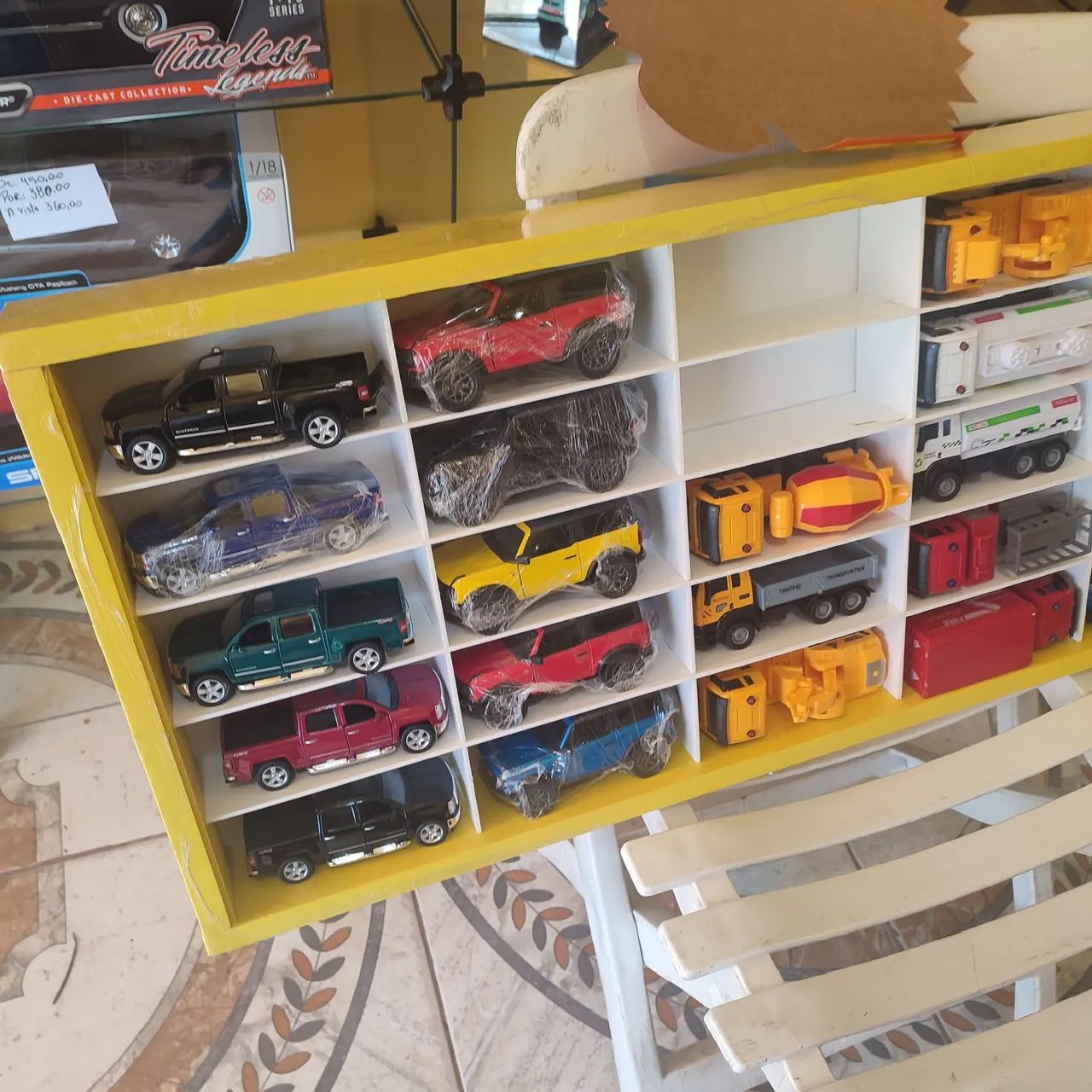 Promoção Quadro expositor para carros de miniaturas 1/43-1/32 - Foto 3