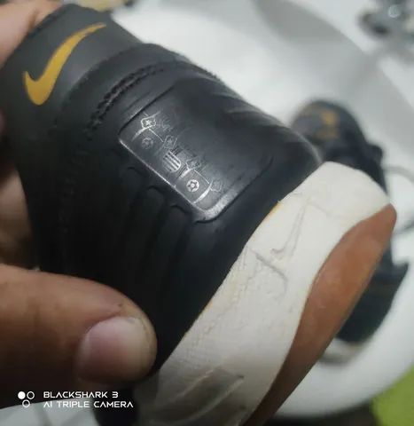 Chuteira Total 90 Shift Nike Reliquia Preta - Esportes de Quadra e