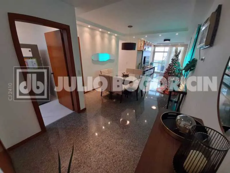 Ilha do Governador - Jardim Guanabara - VENDA - Apartamento - Varanda - 4 Quartos (Suíte)