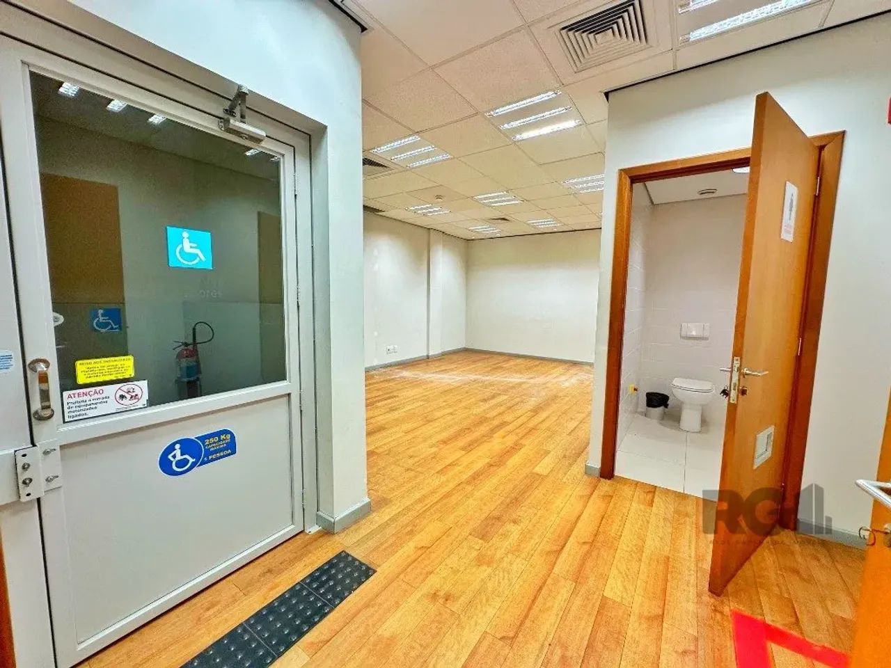 Ampla loja de esquina no Bairro Teresópolis, melhor ponto da região em rota centro/bairro. - Foto 15